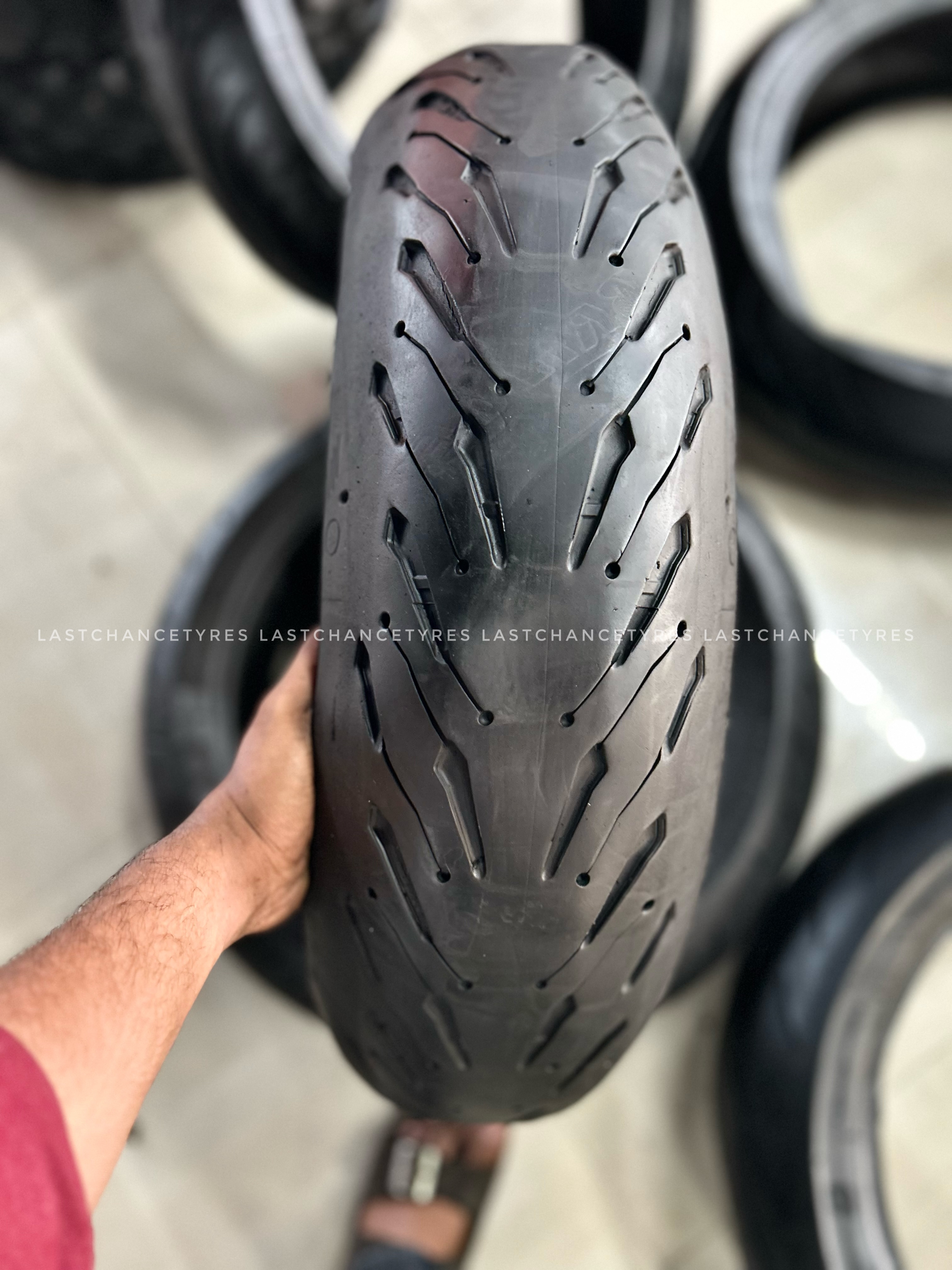 Tyre size 190 SIZE 