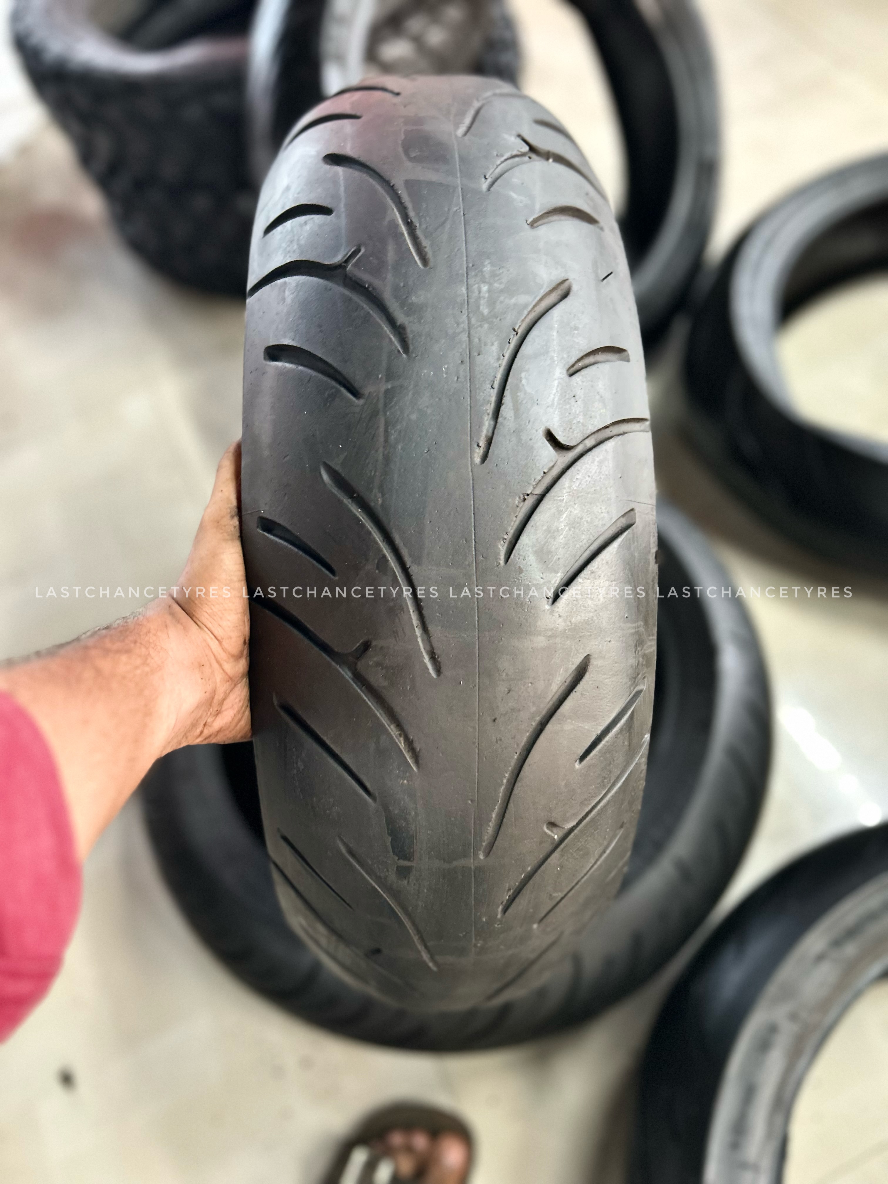 Tyre size 190 SIZE 