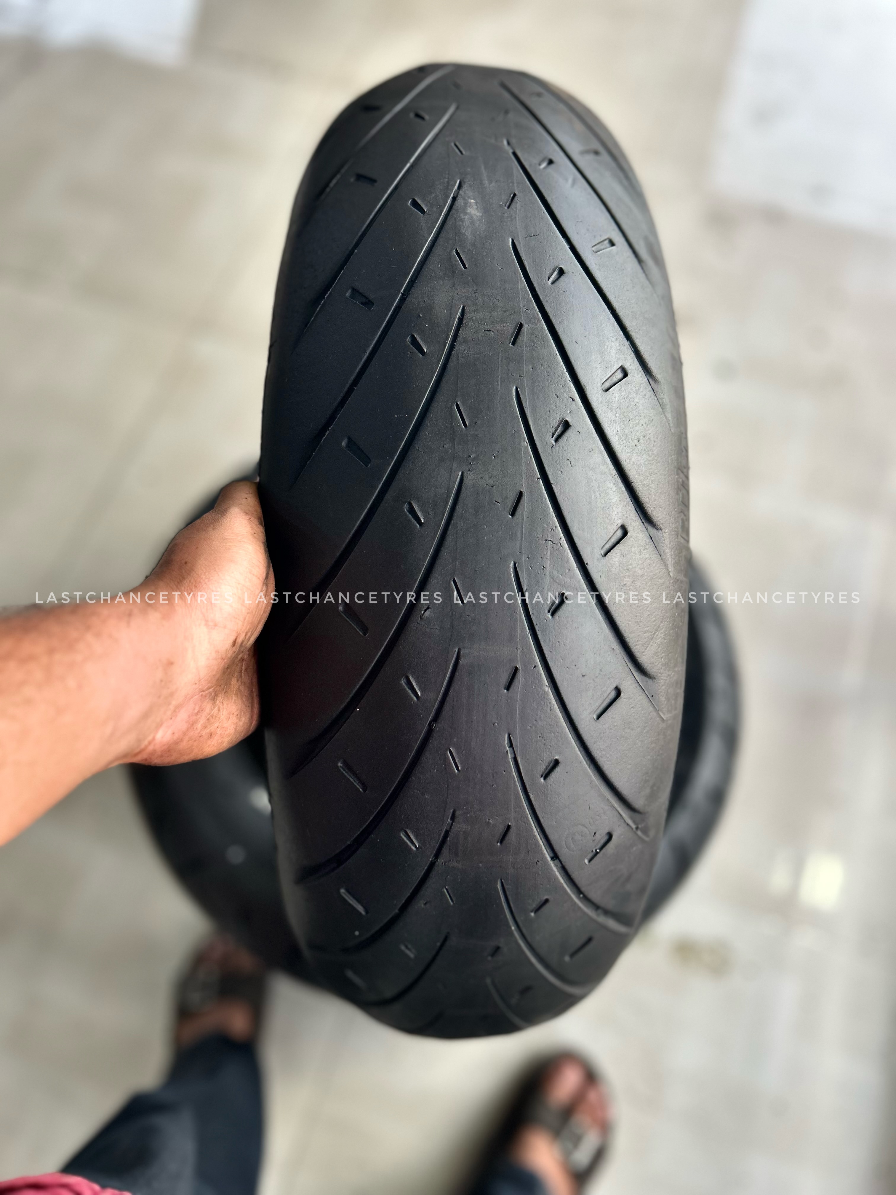 Tyre size 190 SIZE 