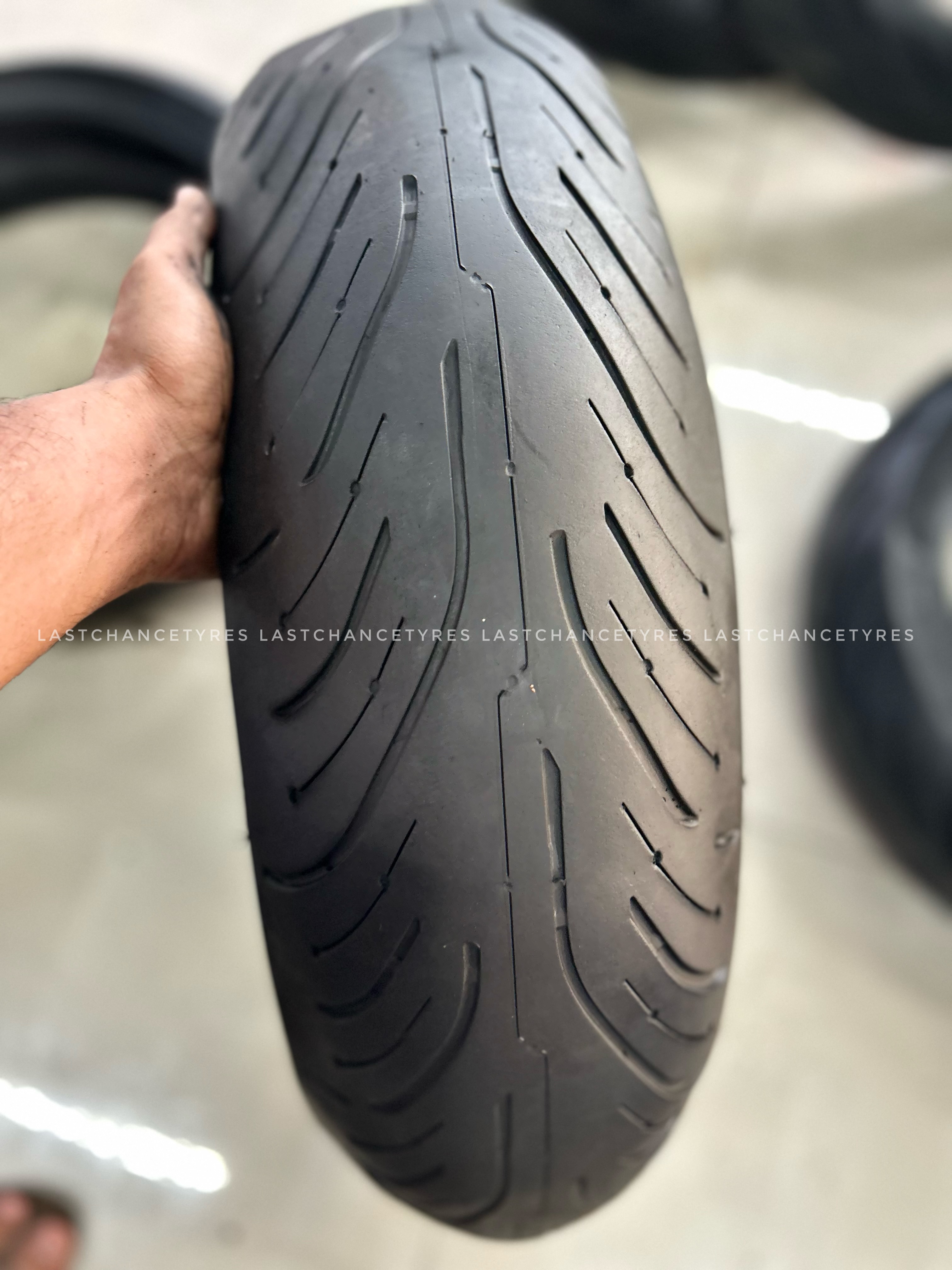 Tyre size 190 SIZE 
