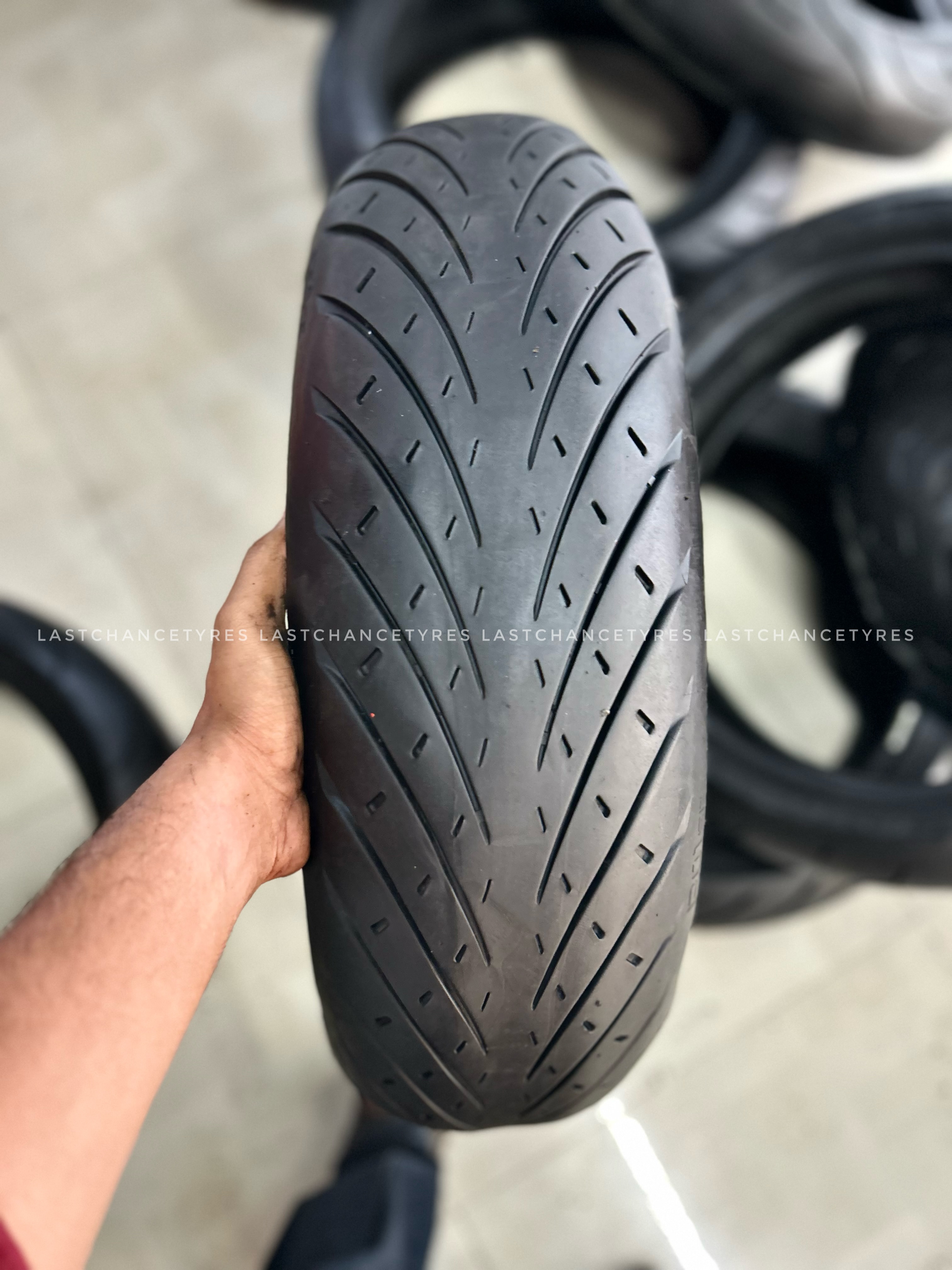 Tyre size 190 SIZE 